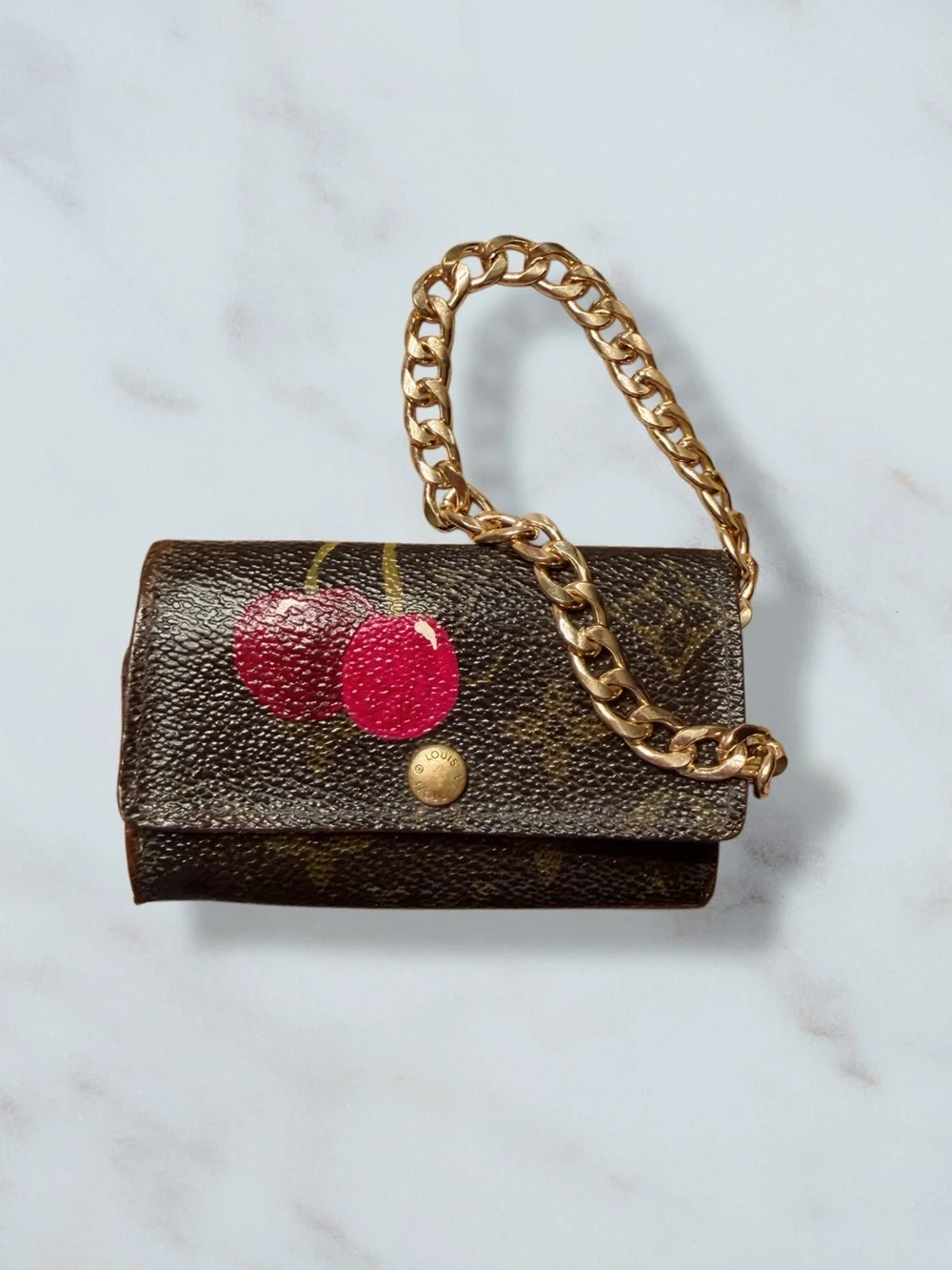 Customized Authentic Vintage LV keyholder 🍒